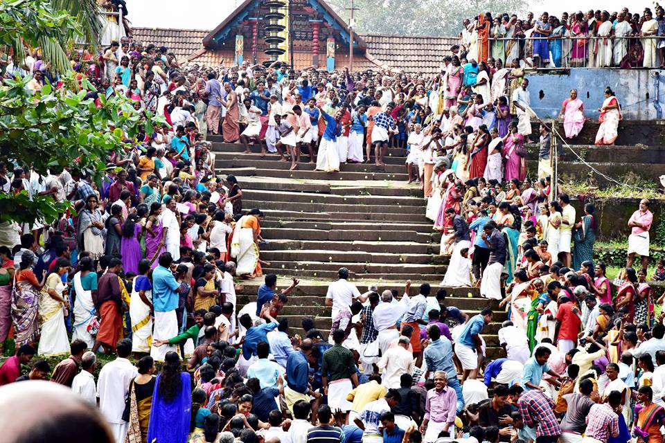 attangaueru at angadippuram thirumandhamkunnu