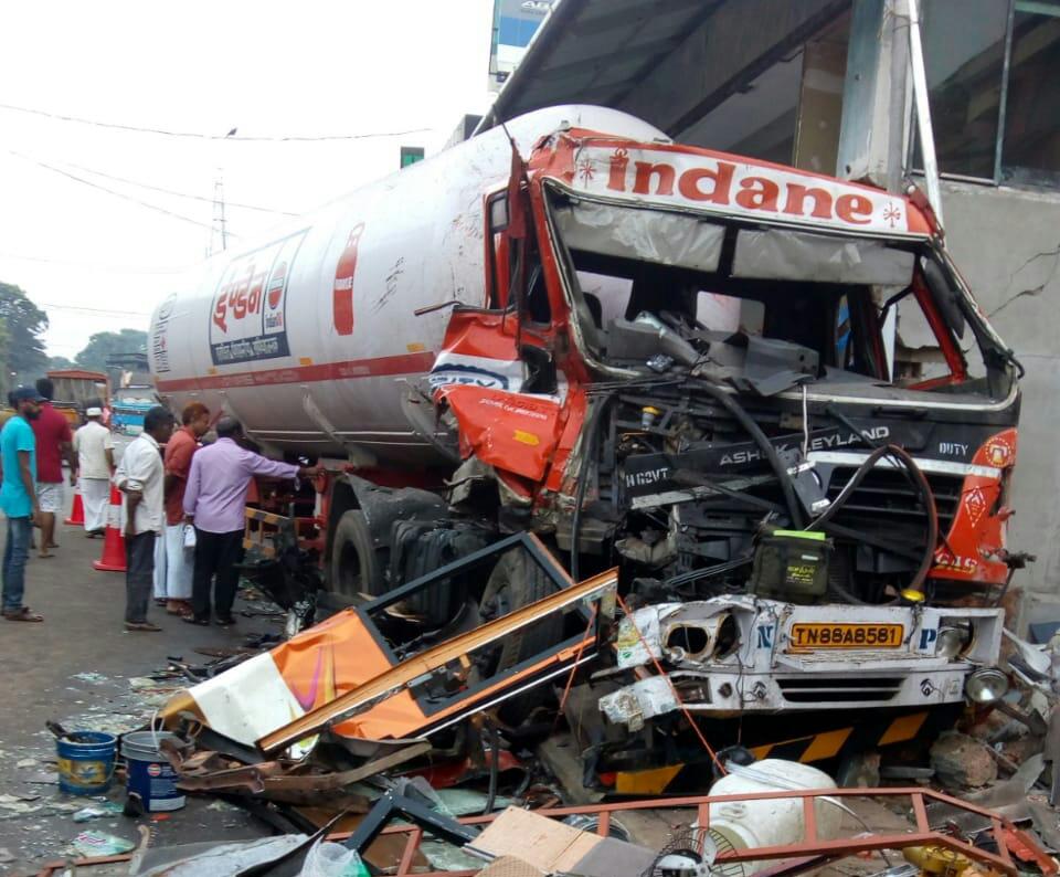 koyilandi-gas-tanker