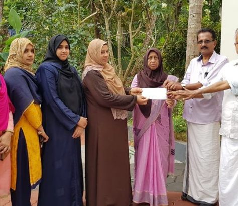 vanitha-league-kottakkal-donation