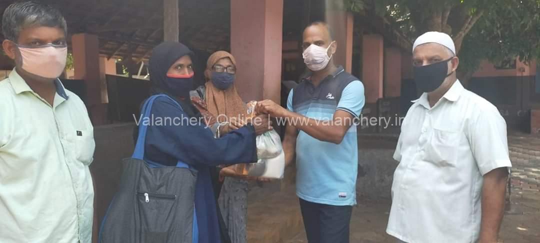 puramannur-aup-school-kit