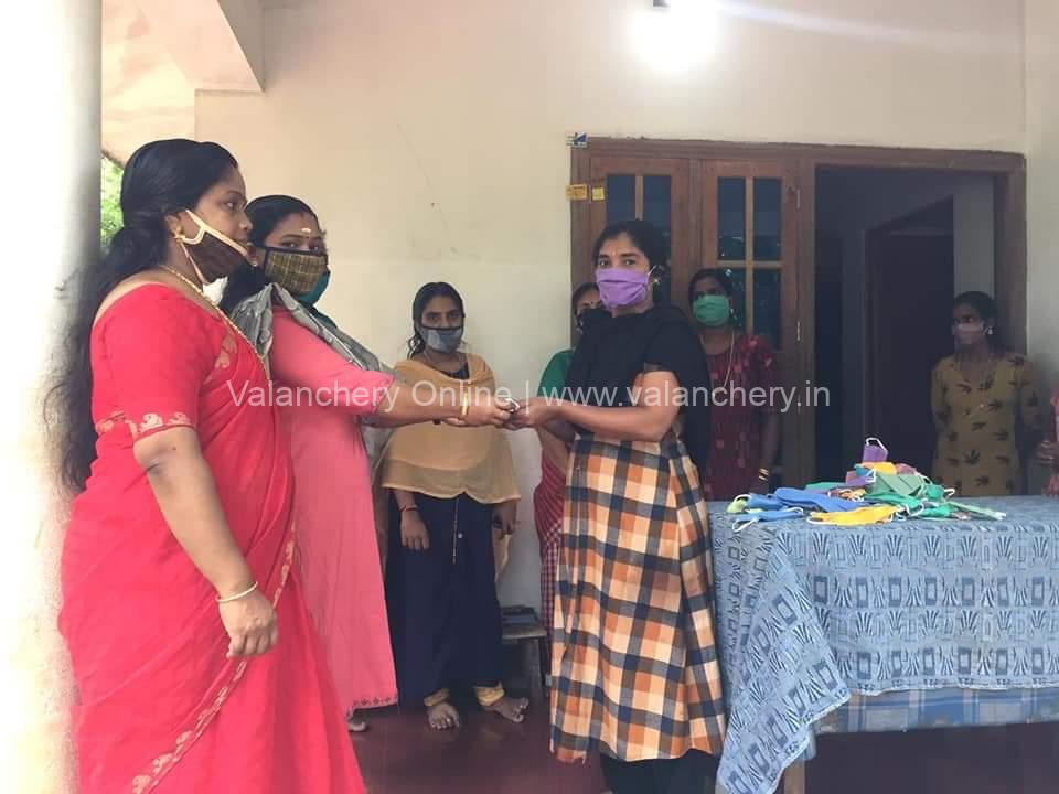 mahila-morcha-mask-vaikathoor