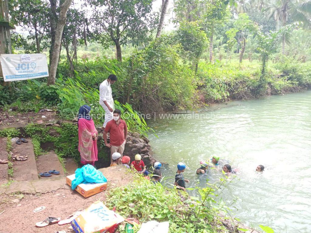 jci-valanchery-swimming