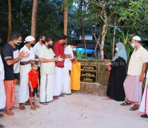 poovanthala-temple-road