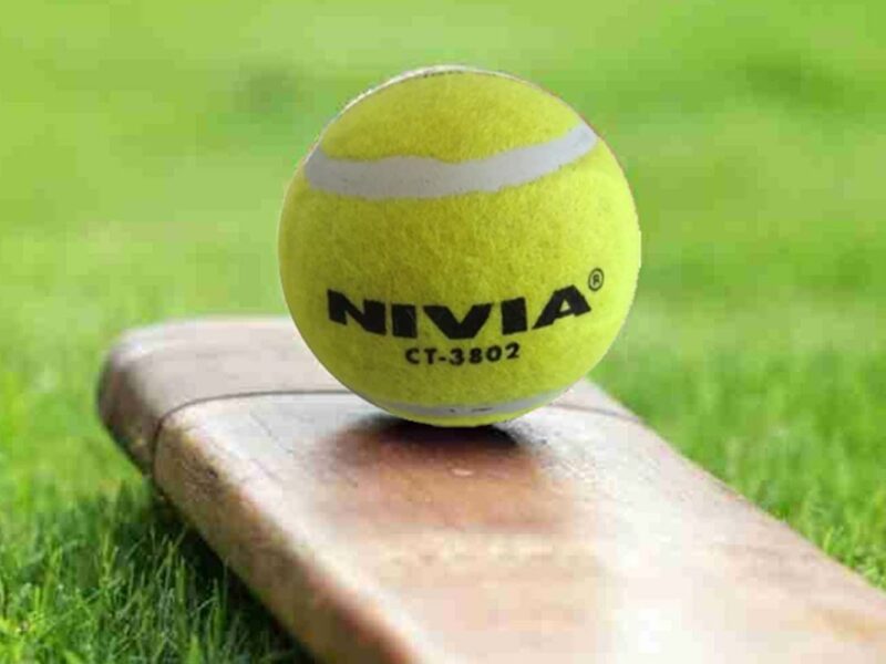 tennisball-cricket