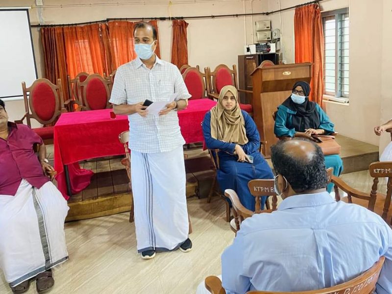 mukkilapeedika-road-meeting