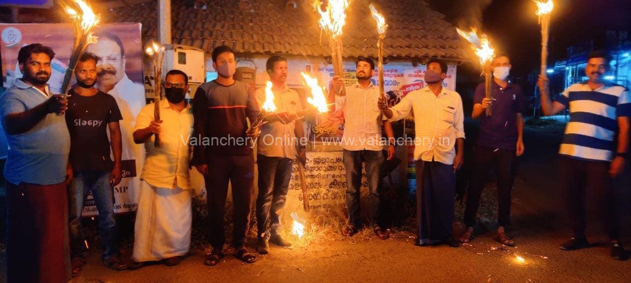 high-mast-protest-kolamangalam