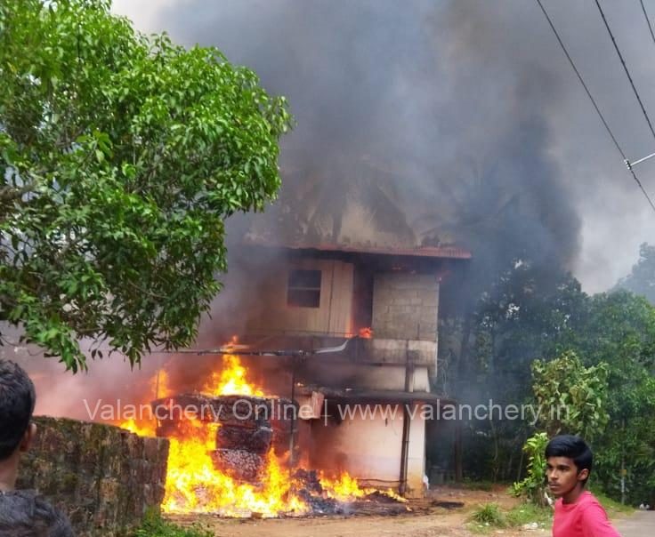 kavumpuram-fire
