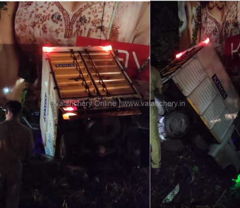 vattappara-parcel-truck-accident