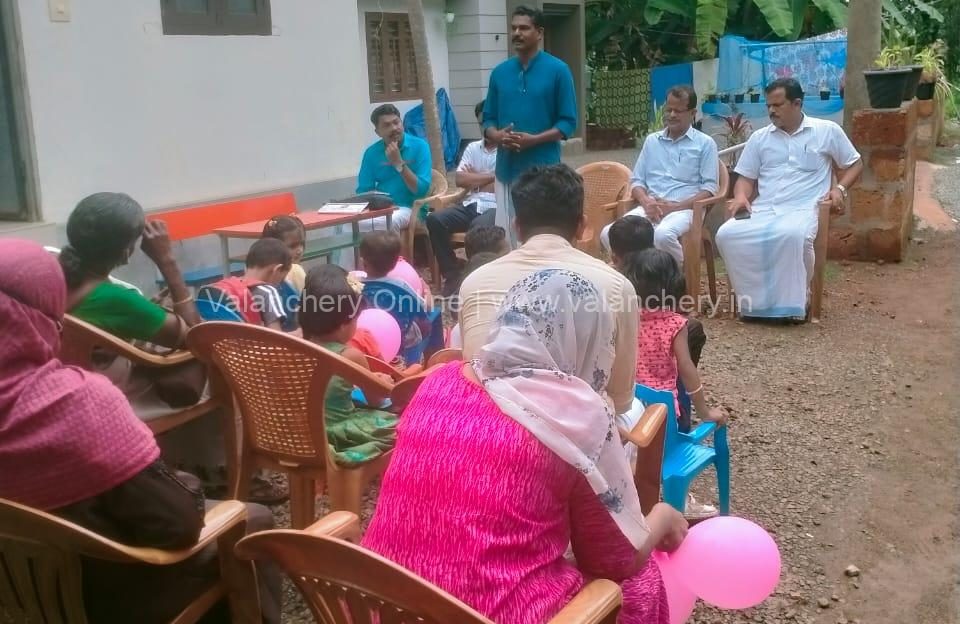 edayur-anganwadi-class