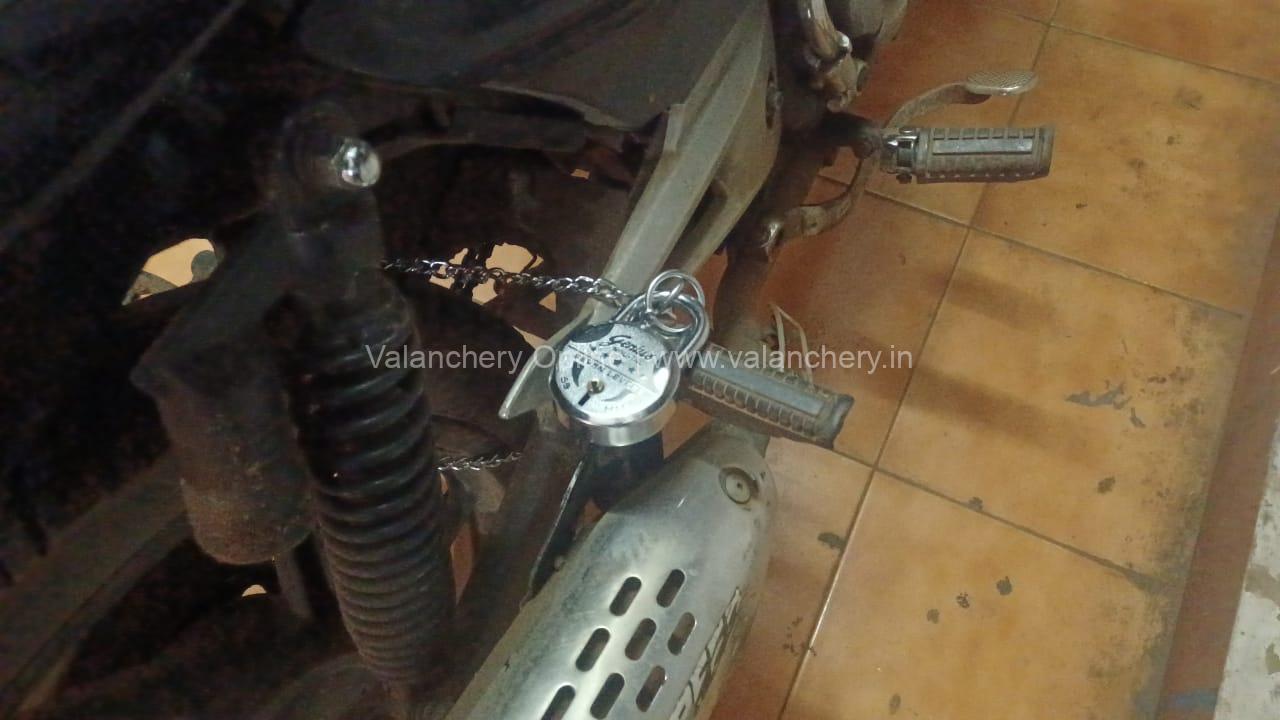 lock-bike-valanchery