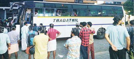 thadathil-bus-attack
