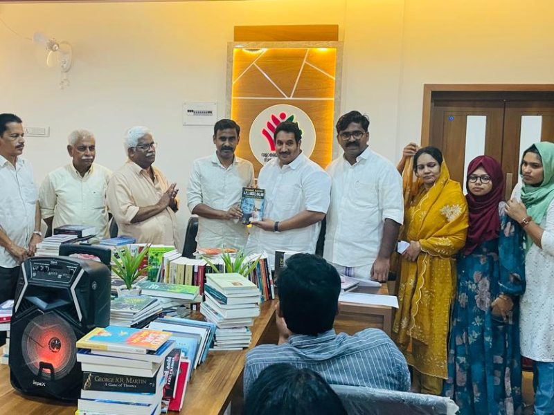 Swaraj-library-book-donate