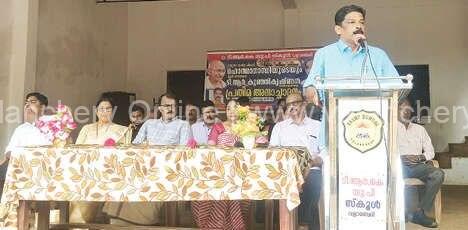 trk-valanchery-statue