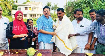 kuttippuram-farmers-felicitate