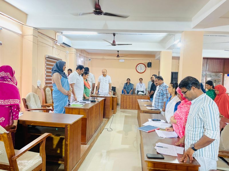 achuthananthan-mourn-valanchery-municipality-council