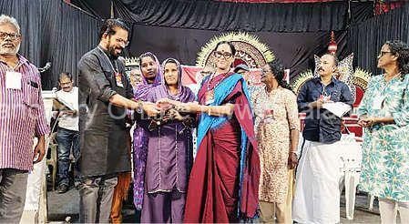 women-work-unit-kadampuzha